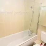 Rent 2 bedroom flat in Cardiff