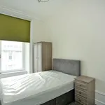 Rent 4 bedroom flat in Scotland