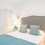 Alquilo 2 dormitorio apartamento de 195 m² en Marbella