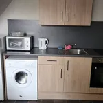 Rent 7 bedroom house in Wakefield