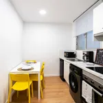 Rent a room of 116 m² in Valencia