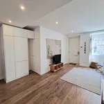 Rent 1 bedroom apartment of 80 m² in Lisbon