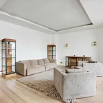 Rent 3 bedroom apartment of 92 m² in paris