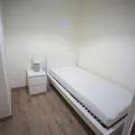 Rent a room in lisbon