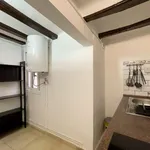 Rent a room of 60 m² in barcelona