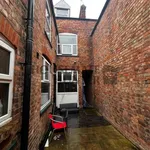 Rent 6 bedroom house in East Midlands