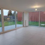 Maison de 205 m² avec 3 chambre(s) en location à Zwalm