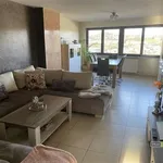 Appartement de 89 m² avec 2 chambre(s) en location à Saint-Nicolas