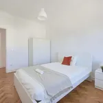 Rent a room in lisbon