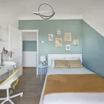 Rent a room in lisbon