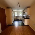 Rent 3 bedroom flat in West Midlands