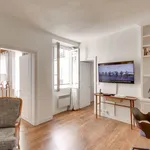 Appartement de 646 m² avec 1 chambre(s) en location à Paris