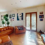 Rent 5 bedroom house of 245 m² in Bari