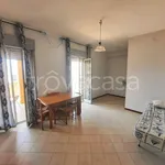 Affitto 3 camera appartamento di 100 m² in Palermo