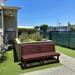 Rent 3 bedroom house in Los Angeles