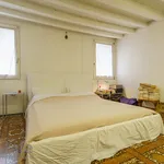 Rent 1 bedroom apartment of 124 m² in Vicenza