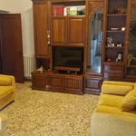 Rent 3 bedroom apartment of 95 m² in Latina