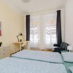 Rent 1 bedroom apartment of 35 m² in Prague