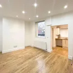 Rent 3 bedroom house in Salford