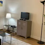 Rent 1 bedroom apartment of 340 m² in Paris