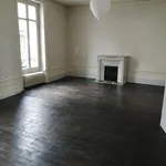 Appartement de 104 m² avec 2 chambre(s) en location à Vannes