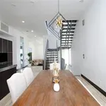 Rent 3 bedroom apartment of 299 m² in Houston