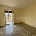 Affitto 3 camera appartamento di 93 m² in Catania