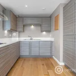 Rent 3 bedroom apartment in Edinburgh