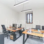 Affitto 6 camera appartamento di 335 m² in Frascati