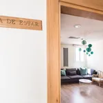 Rent a room of 300 m² in Madrid