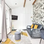 Rent 2 bedroom apartment of 25 m² in Paris