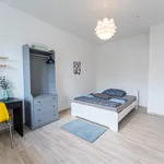 Rent 8 bedroom apartment in Berlin