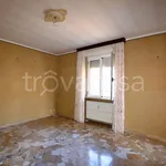 Rent 4 bedroom apartment of 100 m² in Zumaglia