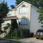 Rent 1 bedroom apartment of 278 m² in Staten Island