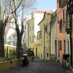 Rent 1 bedroom apartment of 35 m² in Lisbon