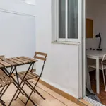 Rent 9 bedroom apartment in Valencia