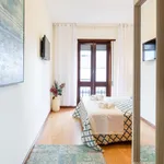 Rent 3 bedroom apartment of 140 m² in Porto