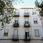 Rent 2 bedroom apartment of 52 m² in lisbon