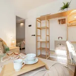 Rent a room of 75 m² in Barcelona