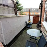 Rent 4 bedroom house in Wales