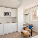 Rent 1 bedroom apartment of 50 m² in Málaga