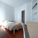 Rent 4 bedroom apartment in Lisbon