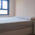 Rent a room of 165 m² in valencia