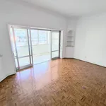 Rent 4 bedroom apartment of 225 m² in Lisbon