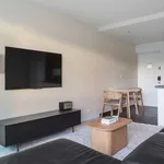 Rent 1 bedroom apartment of 39 m² in paris