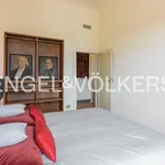 Rent 2 bedroom apartment of 51 m² in Florence