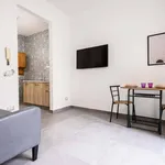 Rent 1 bedroom apartment of 40 m² in Napoli