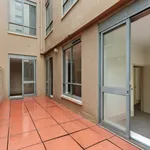 Rent 2 bedroom apartment in Melbourne