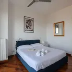 Rent 1 bedroom apartment of 65 m² in milan