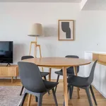 Rent 2 bedroom apartment of 92 m² in lisbon